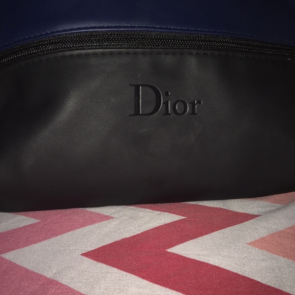 Cosmetic bag - Picture 2 of 2